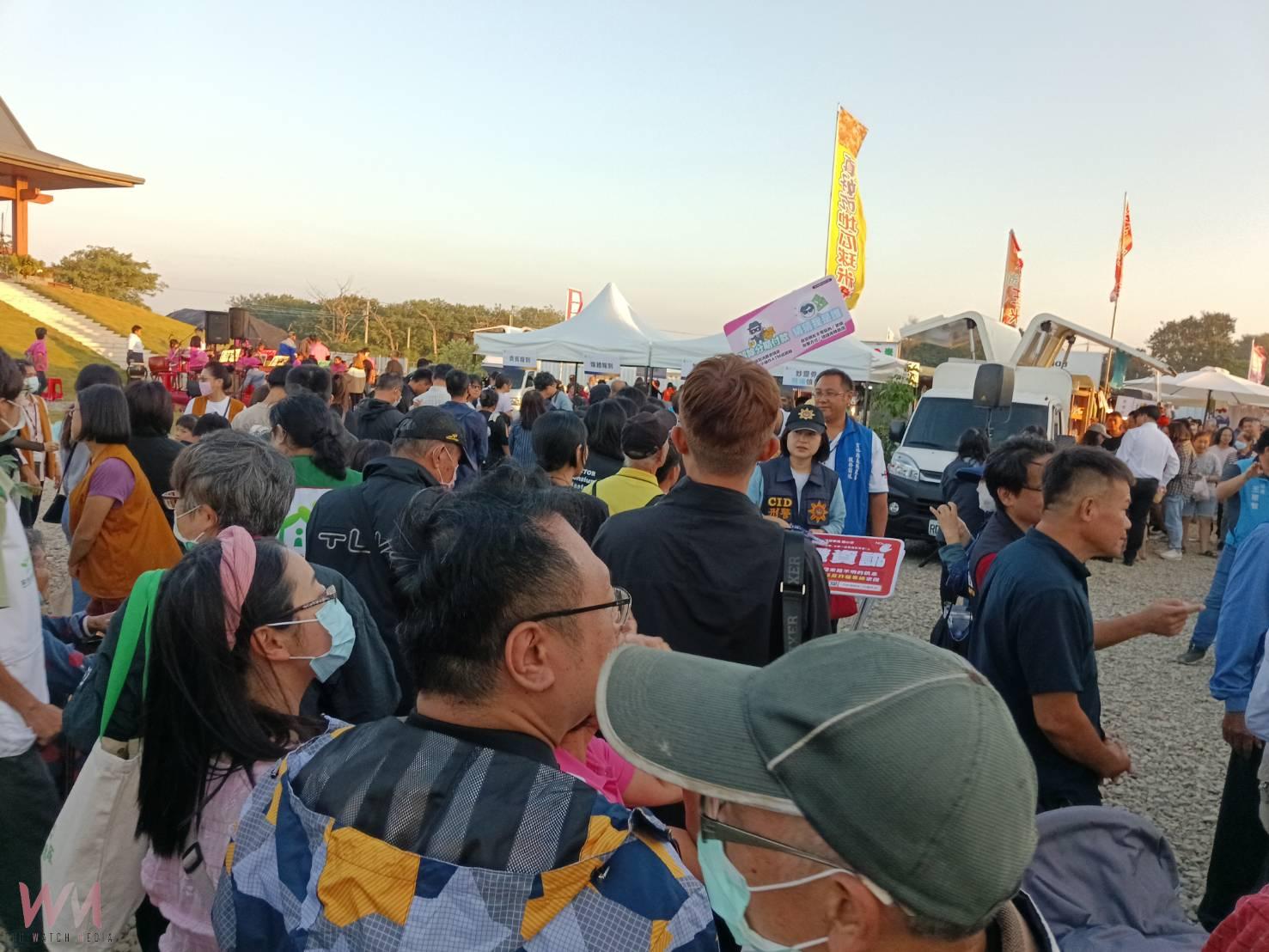 知恩寺舉辦感恩授贈與蔬食小夜市　近千人共襄盛舉 - https://www.watchmedia01.com