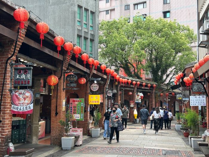 《圖說》新北市境內商圈各具特色，涵蓋山城、海港、老街及都會市區，完整呈現新北多元且具生活感的庶民經濟樣貌。〈經發局提供〉