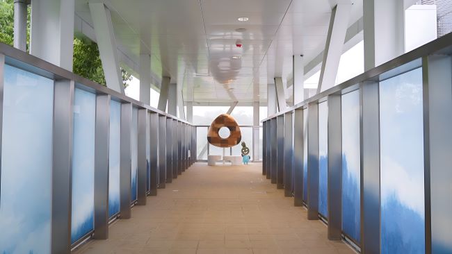 《圖說》三峽站公共藝術「足跡‧築蹟」。〈捷運局提供〉