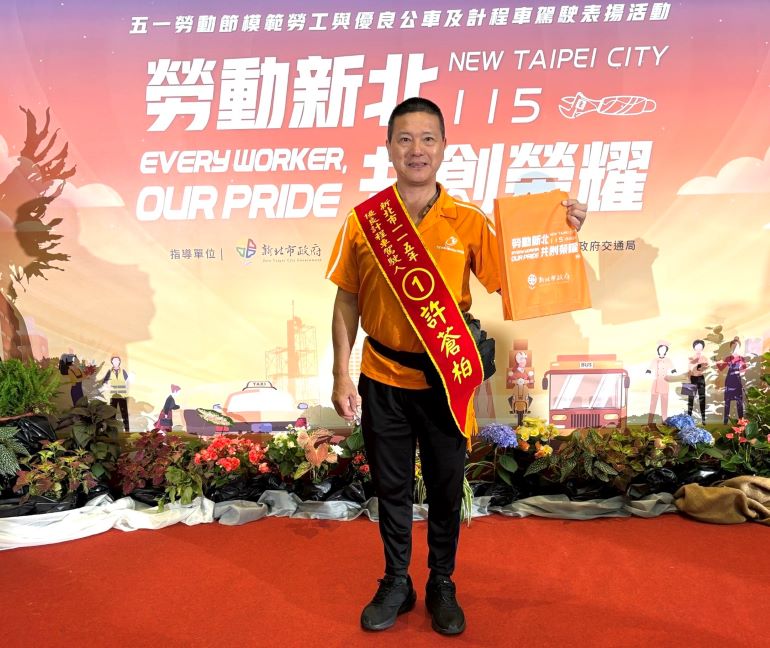 《圖說》模範計程車駕駛許蒼柏。〈交通局提供〉