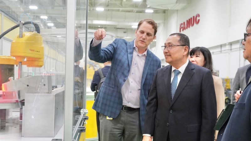 《圖說》參訪FANUC America。〈新聞局提供〉