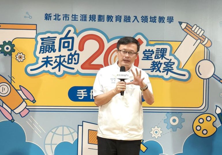 《圖說》教育局長張明文表示，面對AI科技浪潮與社會快速變遷，過去偏重紙筆測驗或單一學科成績的升學思維，已無法完整回應學生多元發展需求。〈記者葉柏成攝·〉