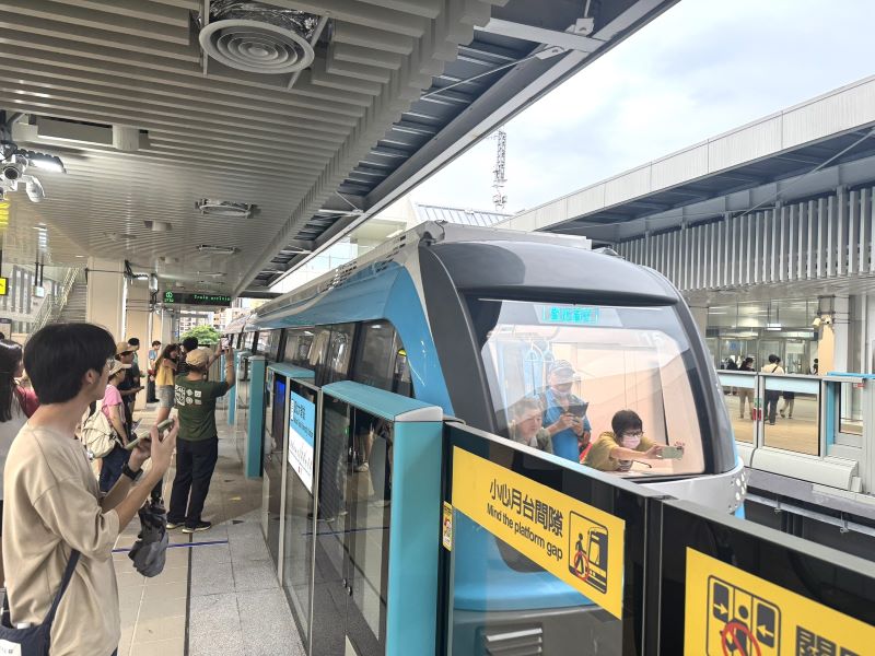《圖說》新北捷運提供市民更安全、可靠且便利的捷運服務，讓三鶯線成為沿線居民日常生活的重要交通動脈。〈新北捷運公司提供〉