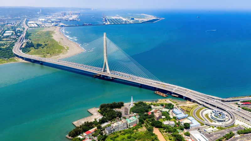 《圖說》隨著淡江大橋、三鶯捷運線及新北大巨蛋等重大建設陸續推進,新北將整合周邊景點資源,開啟區域觀光發展新軸線。〈觀旅局提供〉