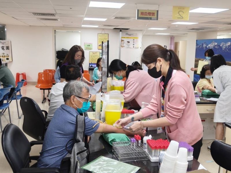 《圖說》新北市立聯合醫院也呼籲,透過定期健檢及早發現異常,可協助長者及早接受進一步檢查及治療。〈農業局提供〉