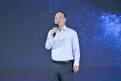 寧德時代董事長兼CEO曾毓群現場演講